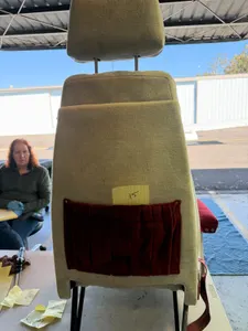 Beechcraft 1972 V35B LEFT hand middle seat, with hydrolock reclining